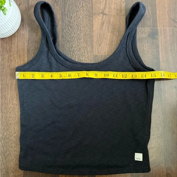 Vuori Sunrise Crop Ribbed Tank - Picture 4 of 12